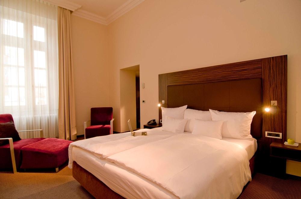 Herzogshof - Boutique-Hotel Am Dom Řezno Exteriér fotografie
