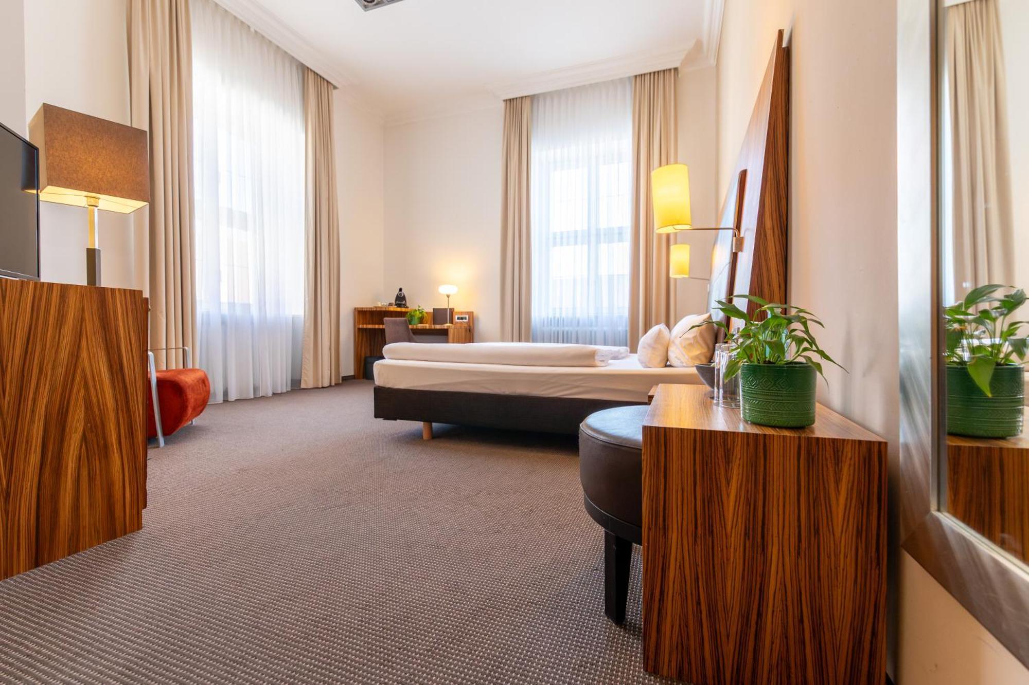 Herzogshof - Boutique-Hotel Am Dom Řezno Exteriér fotografie