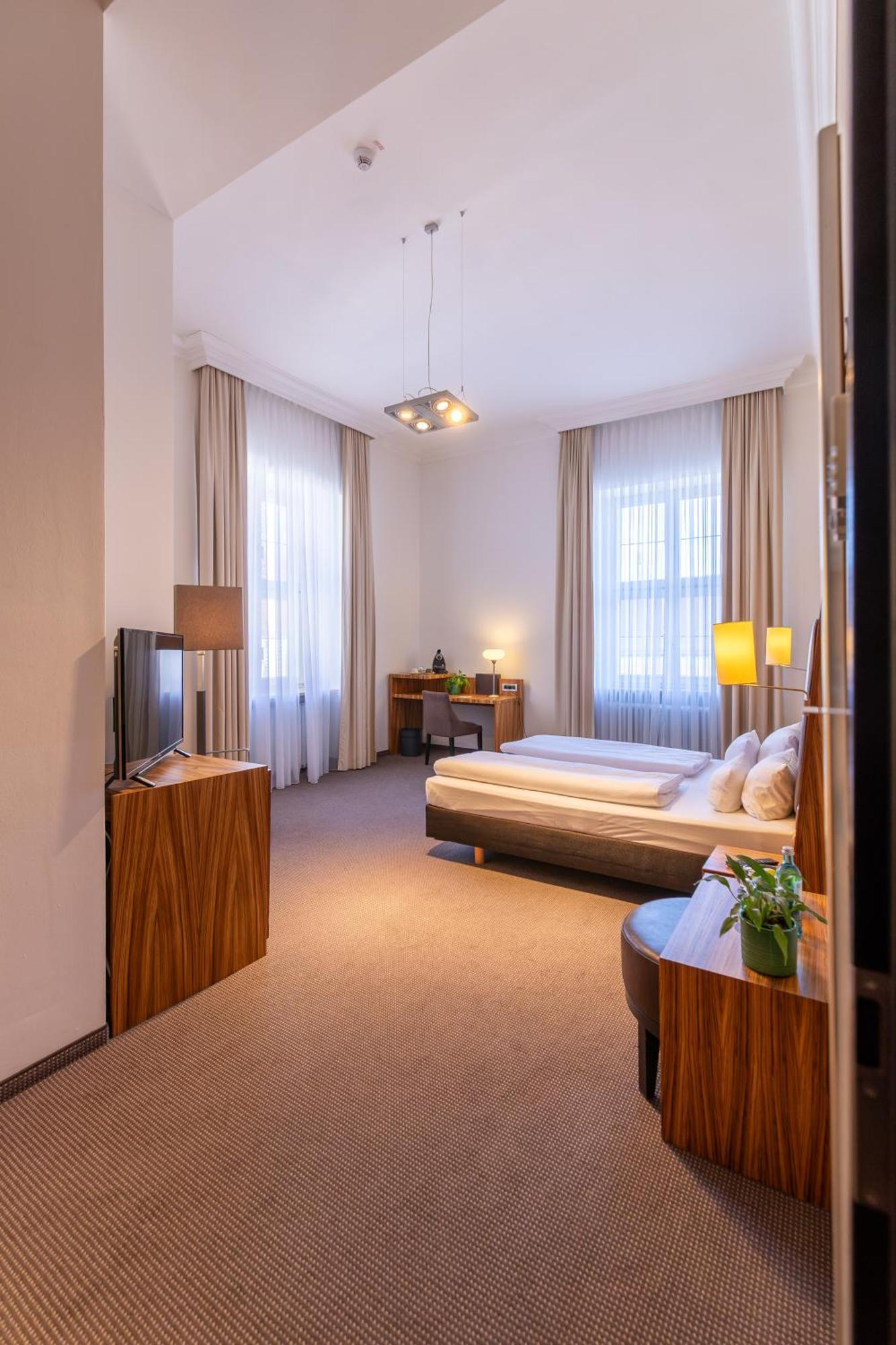 Herzogshof - Boutique-Hotel Am Dom Řezno Exteriér fotografie