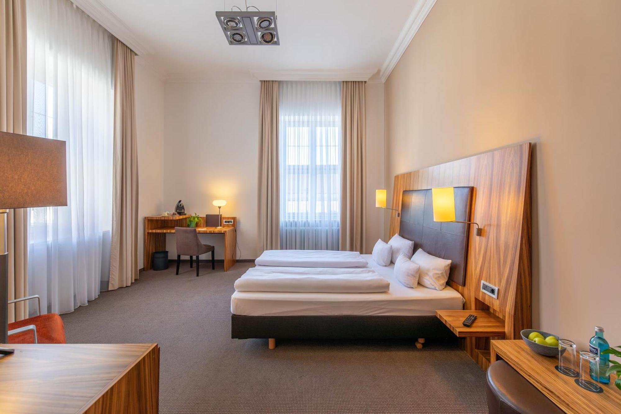Herzogshof - Boutique-Hotel Am Dom Řezno Exteriér fotografie